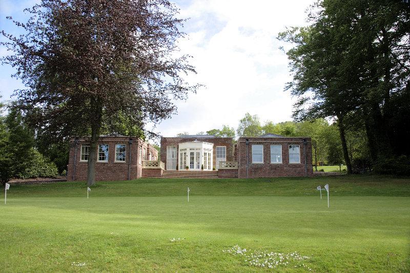 Donnington Grove