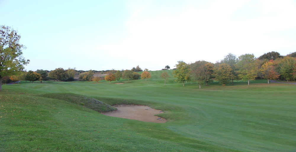 Donnington Grove Country house