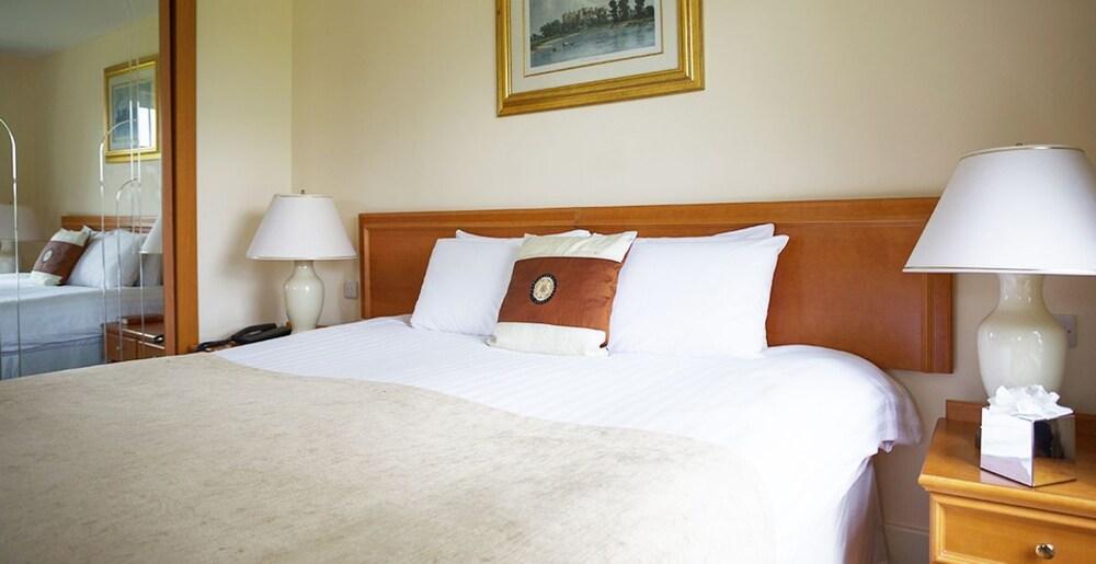 Donnington Grove Country house Newbury (Berkshire)